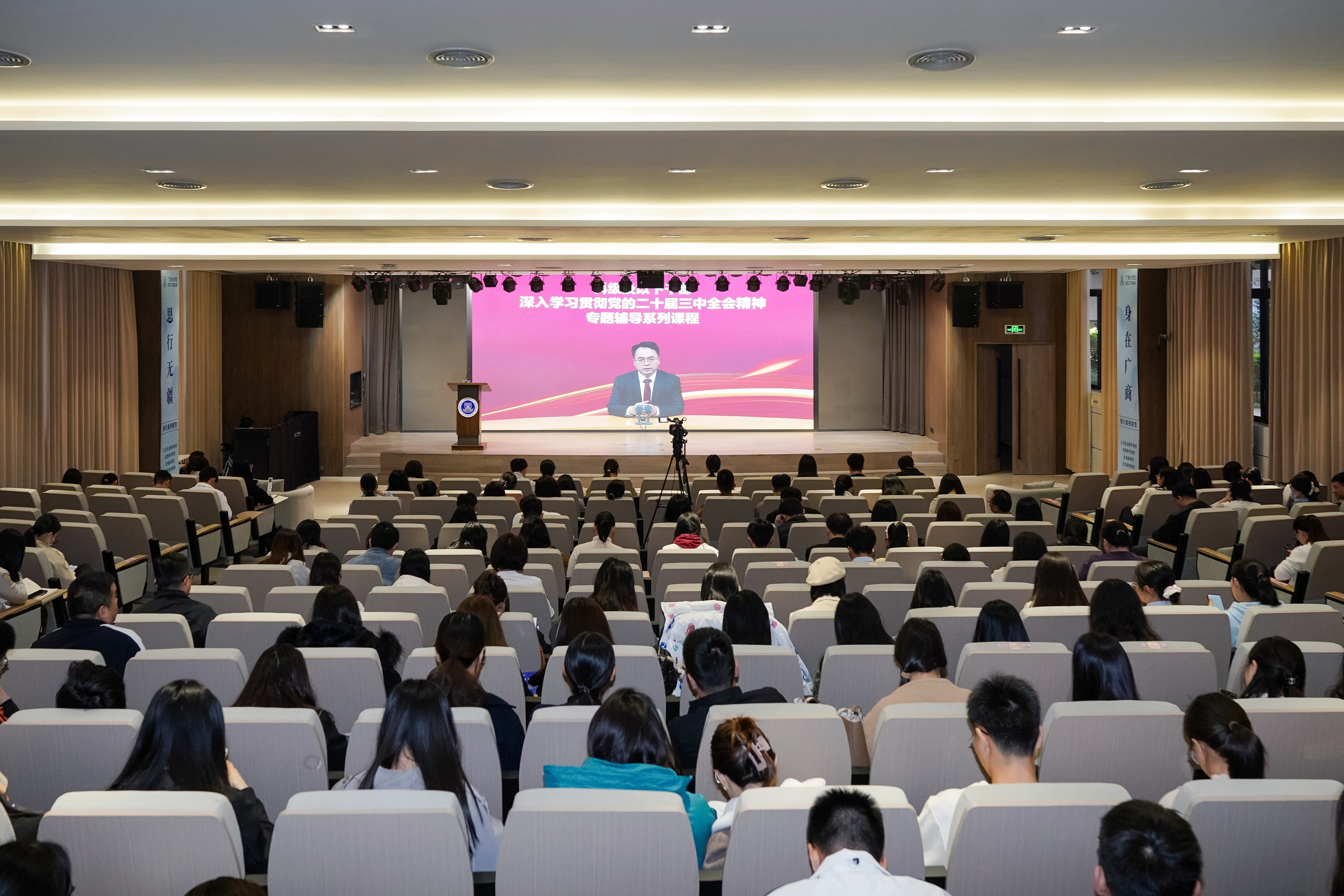 朱禹臻摄 (3).jpg